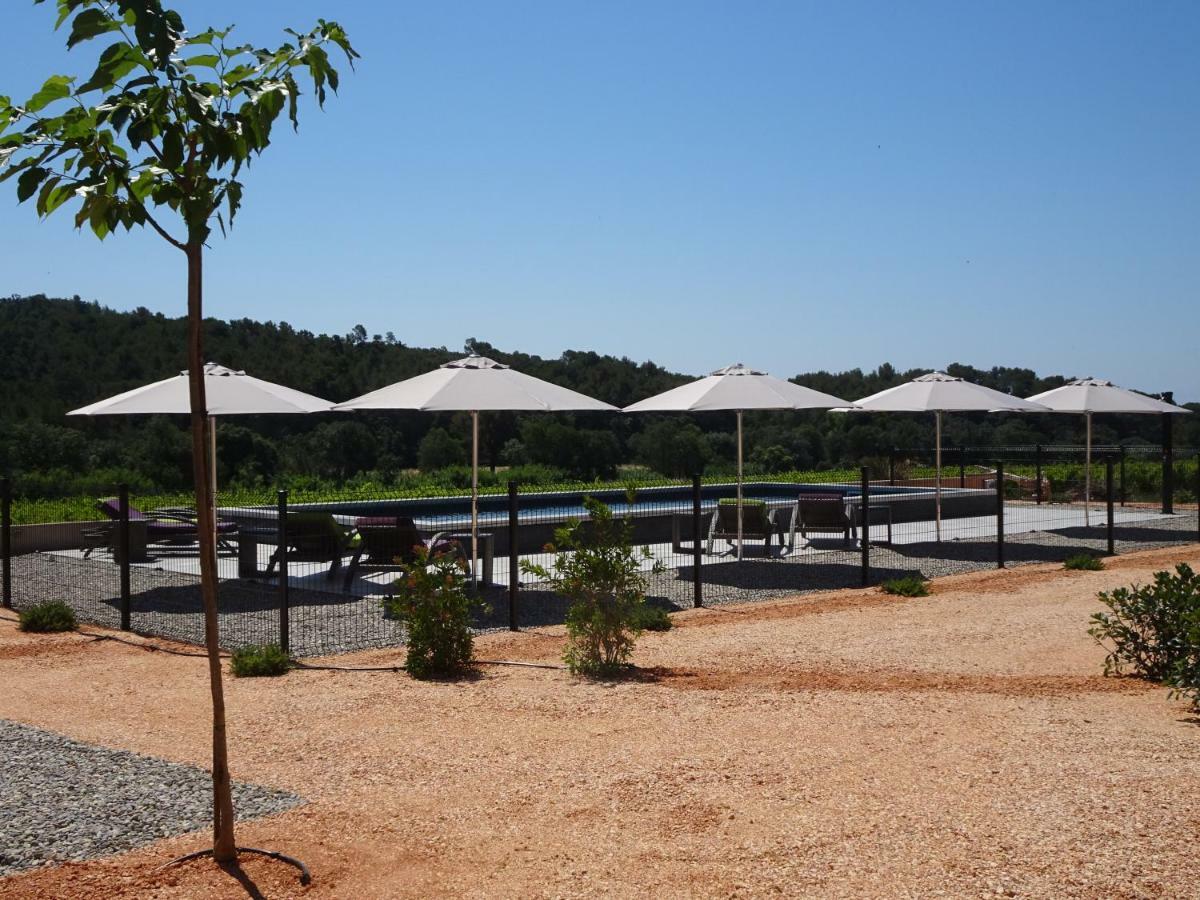 Sous Les Pins Gites Et Chambres D'Hotes 拉隆德莱丝莫里斯 外观 照片
