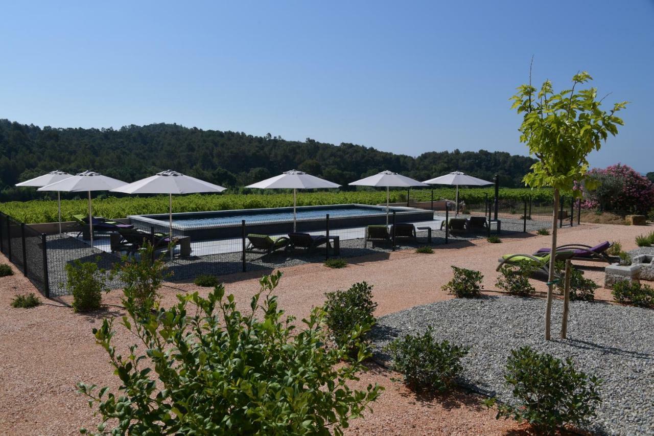 Sous Les Pins Gites Et Chambres D'Hotes 拉隆德莱丝莫里斯 外观 照片
